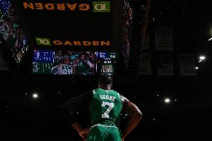 幼罗恩·哈珀：布朗离队我内心很忧伤 我极度敬沉他但这就是NBA