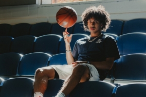 今夏参与林书豪JLIN NextGen训练营！朱正社媒晒九宫格帅照