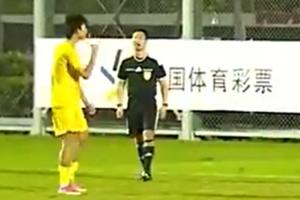 大心脏！赵松源失点后点球大战第1罚射中，比关嘴手势回击搬弄