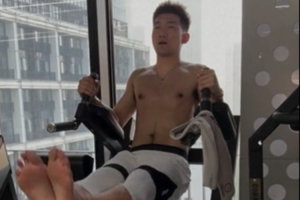 练就有效！孙铭徽晒幼我训练视频：循序渐进 一百个打算