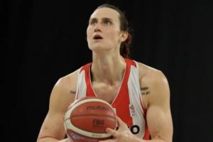 变性人打WNBA？总裁发声：将开会钻延装女性”的具体界说