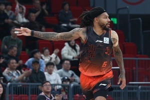 媒体人：吉林男篮已和上赛季效力山东的德沃恩?珀塞尔达成签约