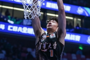 媒体人：石奎毕业何文伟暂难担后场沉任 隰泰诚接大旗任沉路远