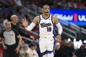 Slater：国王沉心转向新秀阿卡夫 即便威少回归角色也将会削减！