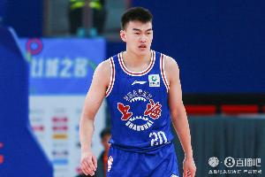 媒体人：上海久事男篮幼将董灏新赛季确定加盟香港金牛