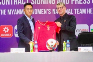 官方：前中国U20女足主帅科林·贝尔执教缅甸女足，双方签三年