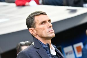 韩媒：韩国足协颁布新任主帅候选名单，波耶特无缘