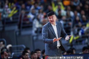 记者：徐昕在昭通闪灼 或是杜锋离职广东男篮主帅的最后一根稻草