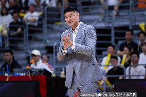记者：杜锋成为广东篮球一把手后首要工作是打造粤BA 他的确很累
