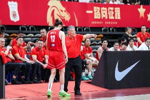 记者：中国女篮想要在本届世界杯上争取好的成就 难度极度大