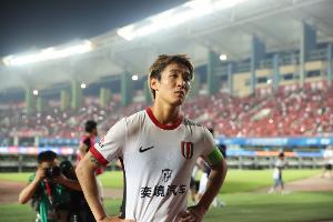 韦世豪3年来遭处罚停赛16场，原因蕴含骂裁庞注踢敌手、搬弄公家