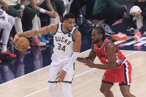 格雷夫斯：伦纳德是NBA最伟大的防守者 和他并肩作战不成思议