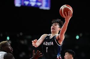 火力太猛了~李贤沉狂轰26+14&三分13中7 上一场28+9+5&三分10中6